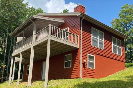 How to choose the perfect exterior paint color for your home